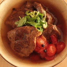 牛肉とトマトの黒胡椒煮