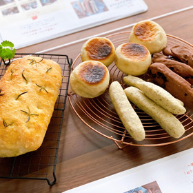ご試食タイム♪
大人が食べても美味しいパンがいっぱい！