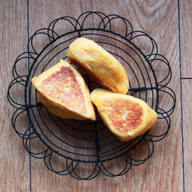 フライパンで手軽に焼ける『にんじん豆乳さんかくパン』