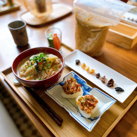 実習後はお楽しみの『お味噌ランチ』と味噌食べ比べ♪
