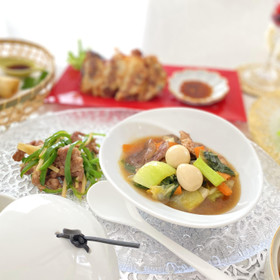 ピーマンが美味しい青椒肉絲
中華うま煮　八宝菜