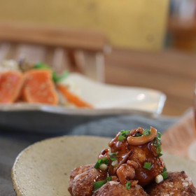 じゃがいもの揚げまんじゅう塩辛バターソース