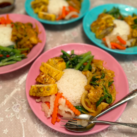 ベトナム家庭料理をたくさん作りますよ。