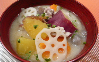 サツマイモたっぷり豆乳豚汁