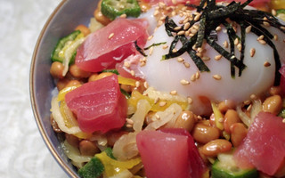 名物納豆のバクダン丼