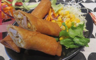 豚バラとタケノコのカレー春巻き