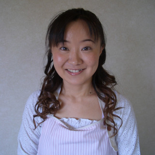 持丸　葉子