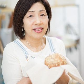 石野衣絵子
