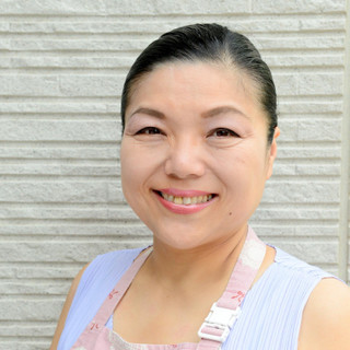 髙窪　美穂子