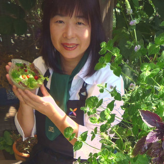 　石館志保子