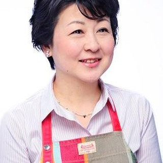 すが　ゆうこ