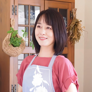 青野 恭子