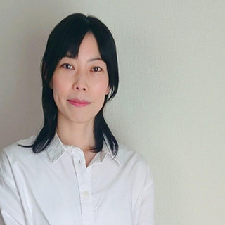 小林　真希子