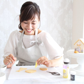 結城涼子
