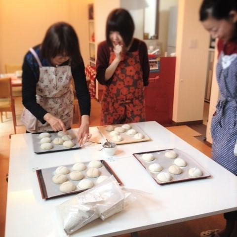 「基本の丸パン」レッスン♡クープ入れって簡単そうに見えた…