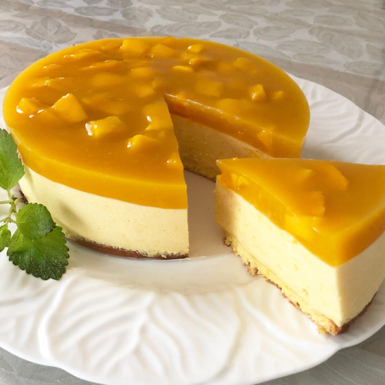 お菓子レッスン「マンゴームースケーキ」