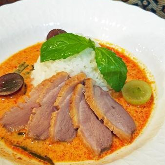 クリスマス、年末に♪鴨肉のレッドカレーや前菜