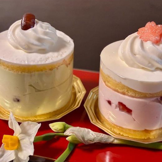 お雛様のショートケーキ　　春のおうどん