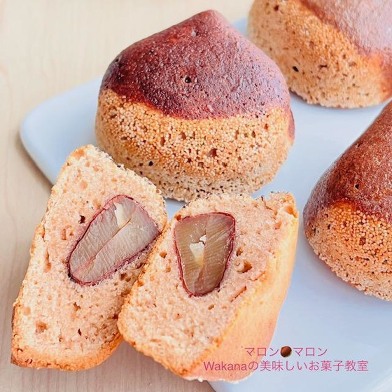 しっとりした生地の中には栗の渋皮煮が丸ごと1個入り