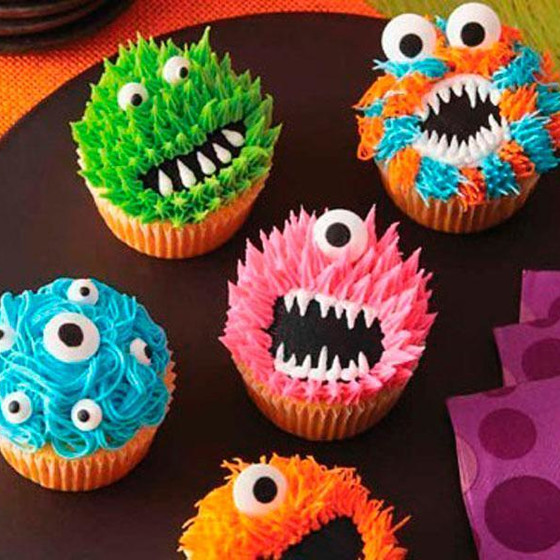 ハロウィン　モンスターカップケーキ