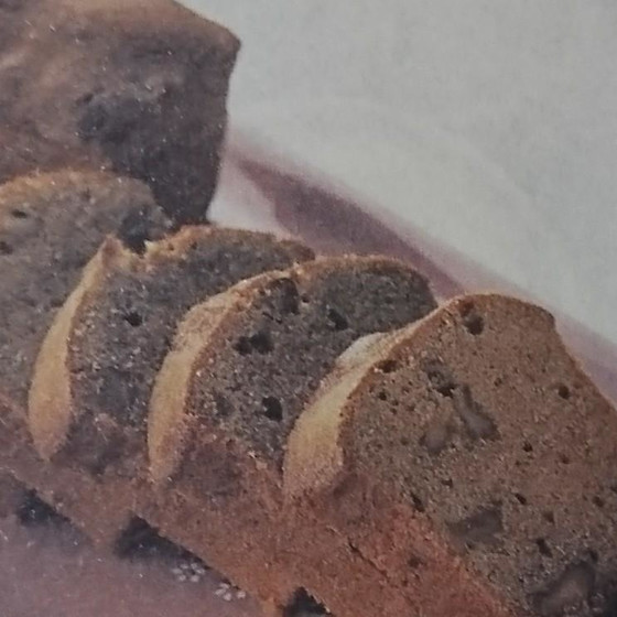 はじめてのお菓子作り　黒糖のパウンドケーク（クルミ入り）