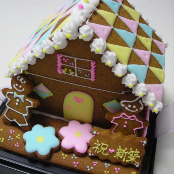 春のお菓子の家を作ろう