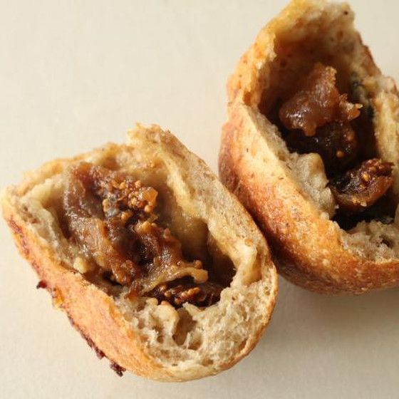 ピリッとしたブルーチーズの辛さが美味しさに大変身します
