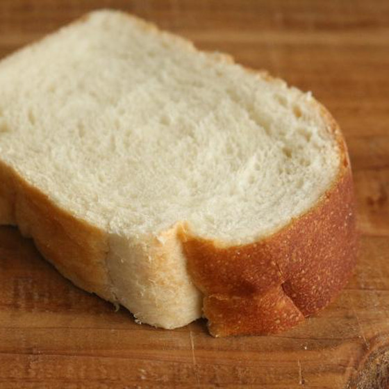 低温で長時間かけて発酵させた生地は、しっとりきめが細か