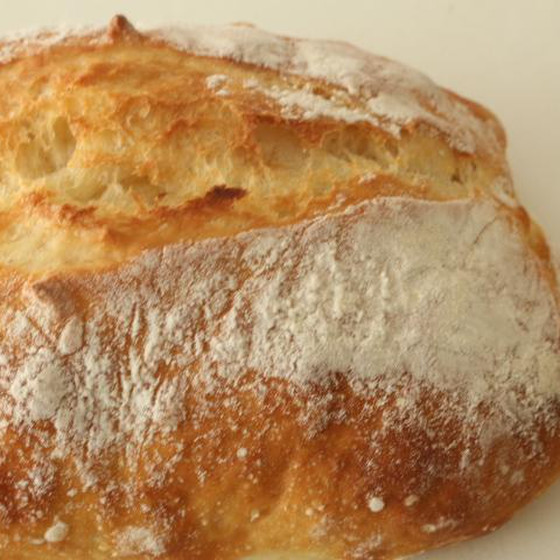 チャバタは横に伸びるパン