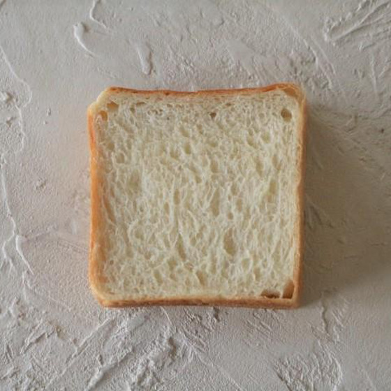 きめが細かくてしっとり、サンドイッチに最適な角食