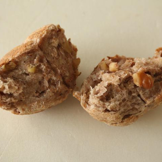 胡桃入りですがシンプルな味わい