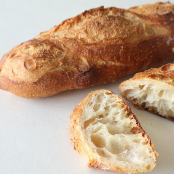 オートリーズ法を使ったワンランク上のフランスパンです