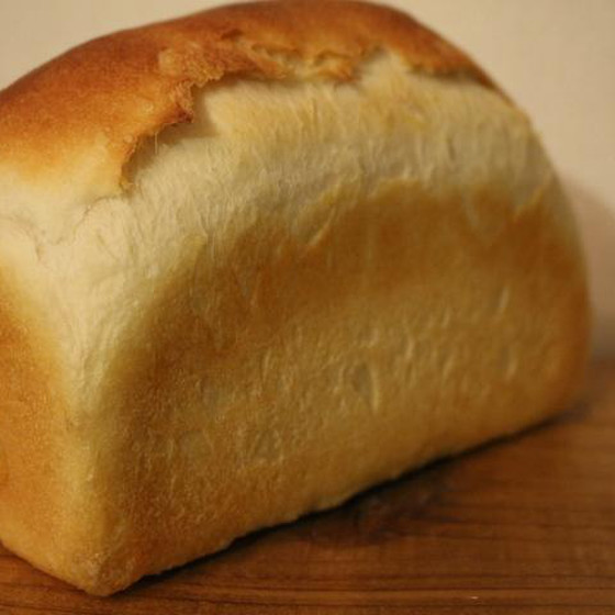 毎日食べても飽きのこない、「ハード食パン」