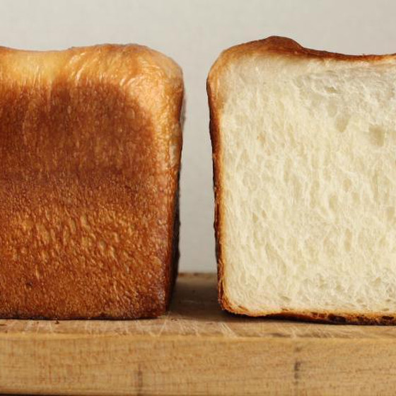サンドイッチ用の「角食パン」少し柔らかい仕上がりです