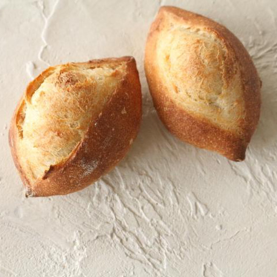 ご家庭で焼きやすいフランスパンを手ごねで“クッペ”