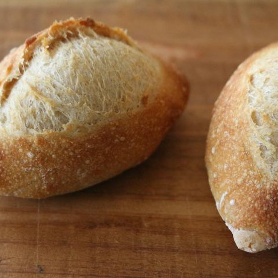 手ごねでクッペは、飽きのこない美味しさ