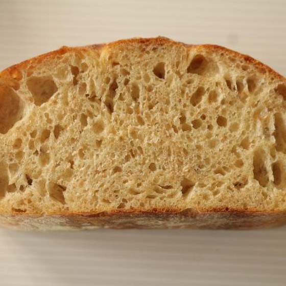 しっとりしなやかな食感と甘くてコクのある味わい