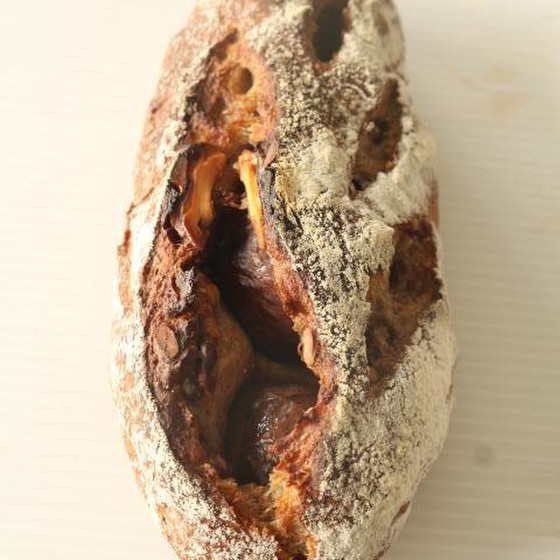 低温長時間発酵による粉の甘みも感じられます
