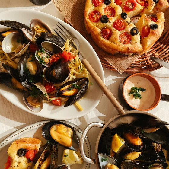 ムール貝をたべつくして南イタリアの海沿い気分。ムール貝をふんだんに使っておうちレストラン！