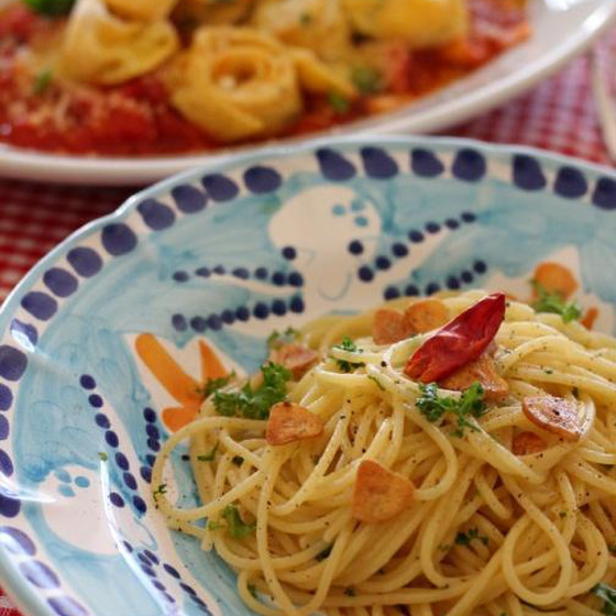 初心者のための入門イタリアン！ペペロンチーノとトマトソースのイタリアンオムレツ