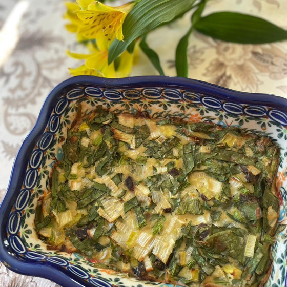 (1) プンティ　青菜とプルーンを使った伝統料理