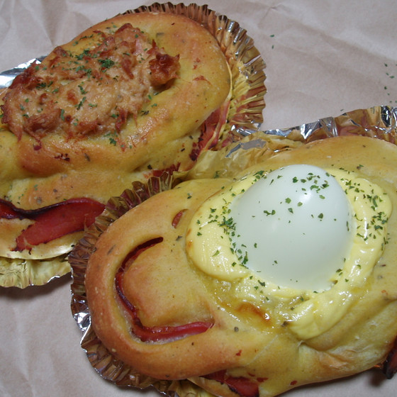 メロンパンとバジルカレー
