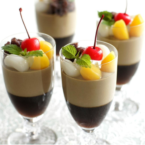 チーズケーキ・バーとほうじ茶と黒糖の和パフェ