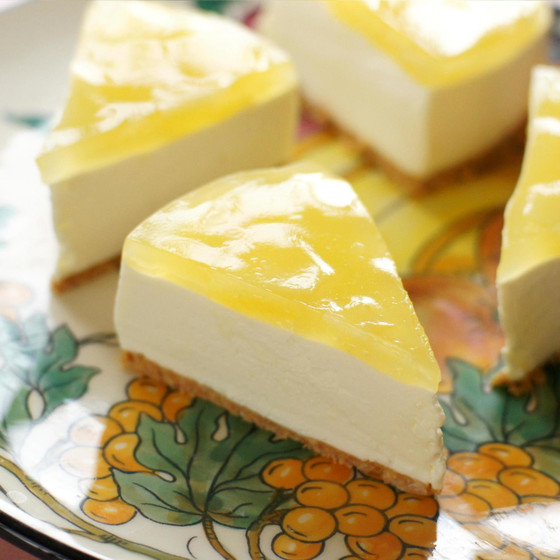 レアーチーズケーキとチョコレートのシフォンケーキ