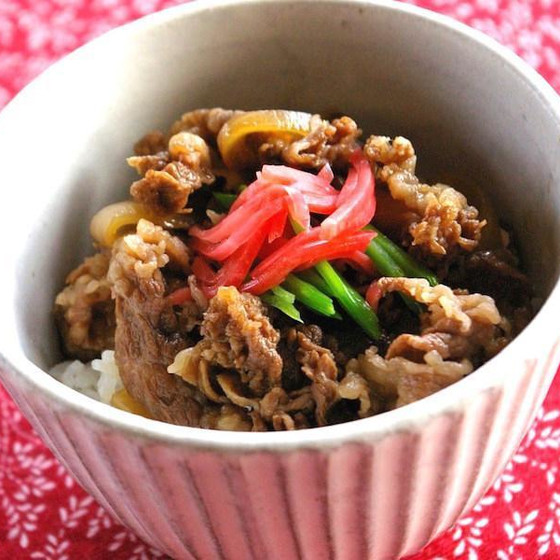 スターター２　みんな大好き牛丼&卵焼き