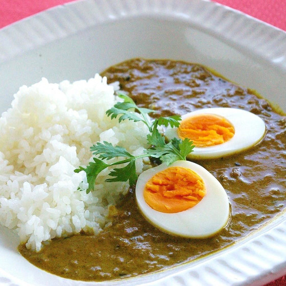 エムズC お子さんでも安心　旨味たっぷり！まろやかインド料理