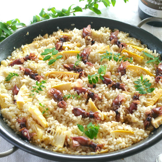ワインタイムが待ち遠しいおうちバル　　コク深い旨味にワインが進む♡　パエリアはフライパンで作れます🍳