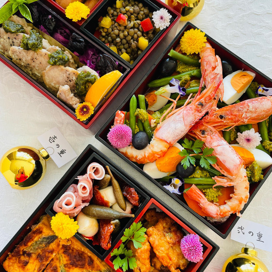 11/12土迄早割あり！大晦日12/31金　お重４人前お持ち帰りイタリアンおせち