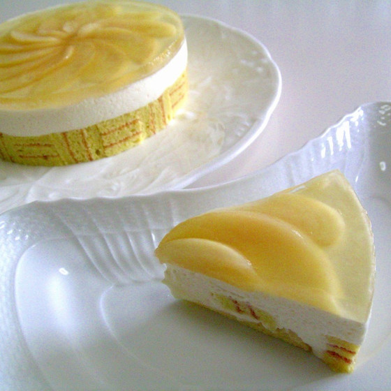  B4 桃のムースケーキ(ペーシュ) / オレンジのシフォン