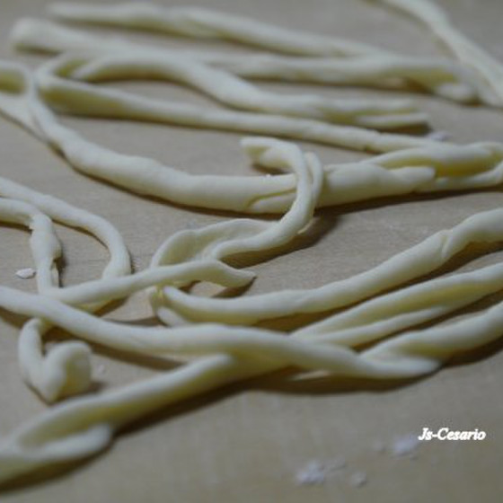 ポルチーニのソースで　手打ちパスタレッスン